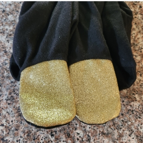 Penguin Family Holiday Sleeper - Picture 2 of 3